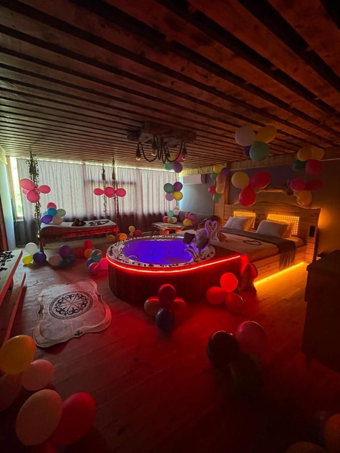 ריזה Wooden Palace V.I.P Suit מראה חיצוני תמונה