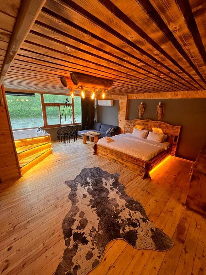 ריזה Wooden Palace V.I.P Suit מראה חיצוני תמונה